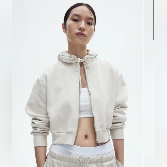 H&M NWT Women’s Short Hooded Sweatshirt Jacket - Picture 3 of 3